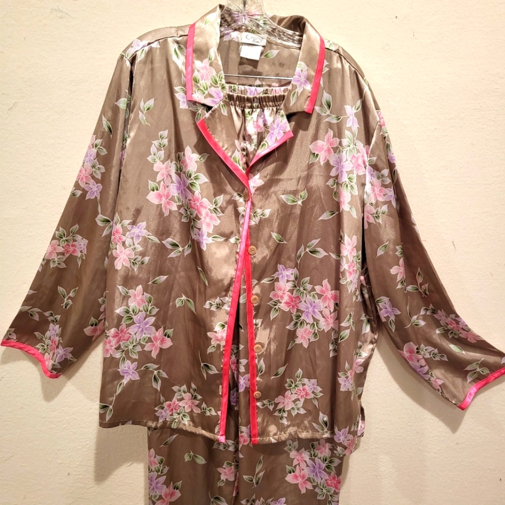 Woman's Pajamas